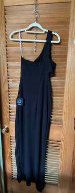 lynne black off the shoulder maxi dress Lulus | Dresses | Nwot Lynne Black Offtheshoulder Maxi Dress